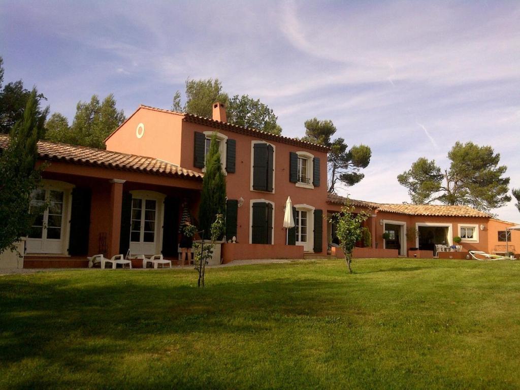 Putt Tee Country Otel Nans-les-Pins Dış mekan fotoğraf